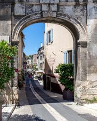 SAINT-RÉMY-DE-PROVENCE-J17-1327