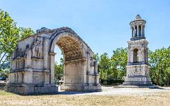 SAINT-RÉMY-DE-PROVENCE-J17-1862