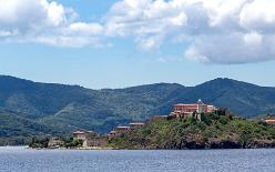 Elba-Faehre-Portoferraio-J15-0265
