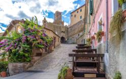 CASTIGLIONE D'PESCAIA-J16-3594